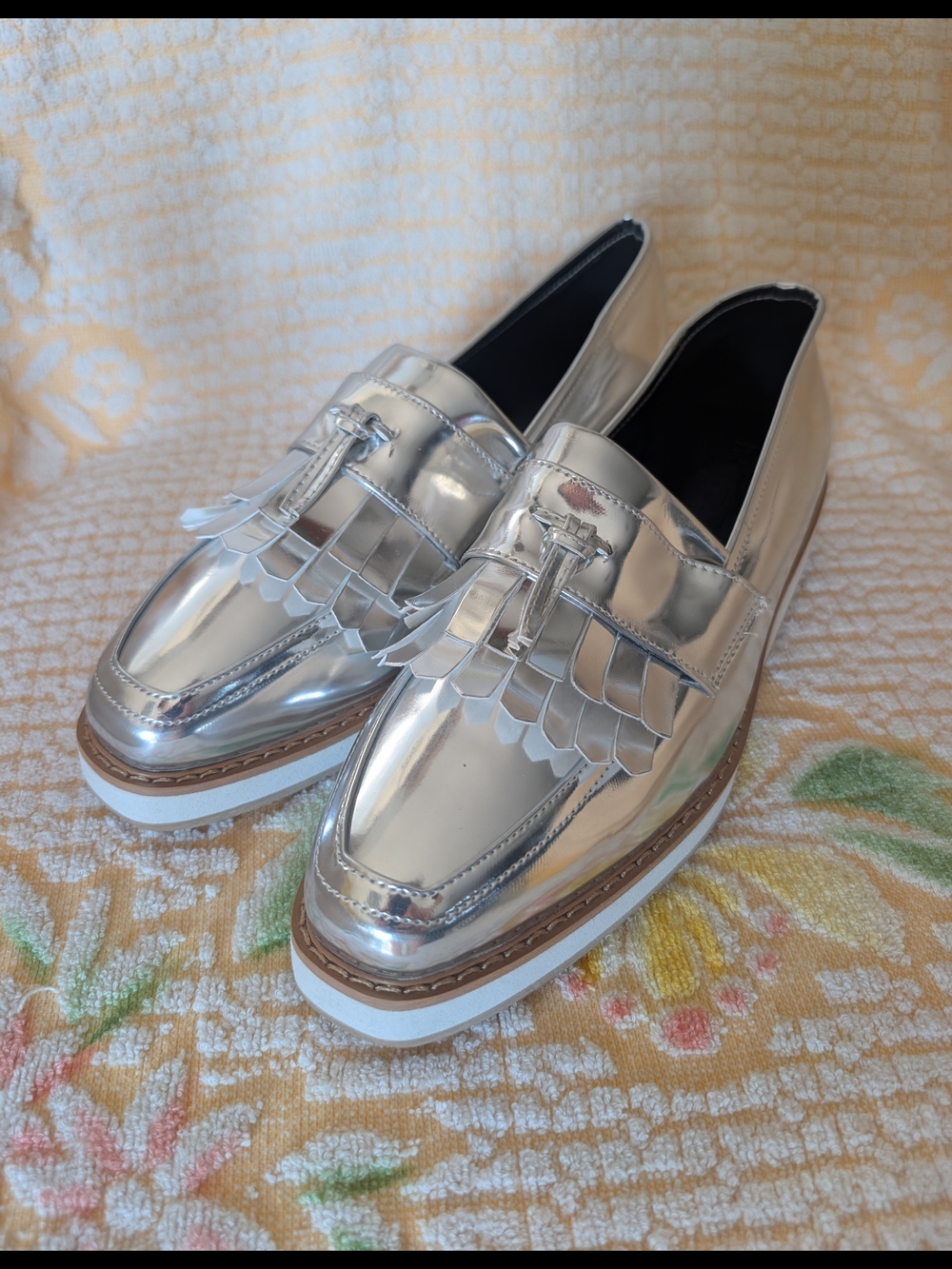Y2K Metallic Tassel Kiltie Loafers